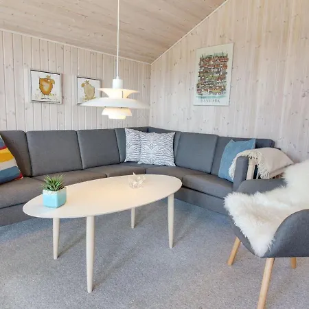 Holiday home Tata - 750m From The Sea In Western Jutland By Interhome