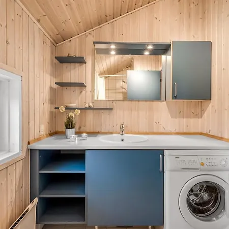 Holiday home Tata - 750m From The Sea In Western Jutland By Interhome